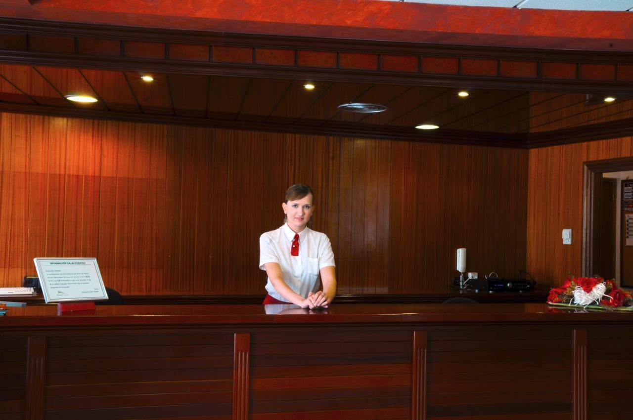 Hotel Rambla Бенидорм Екстериор снимка