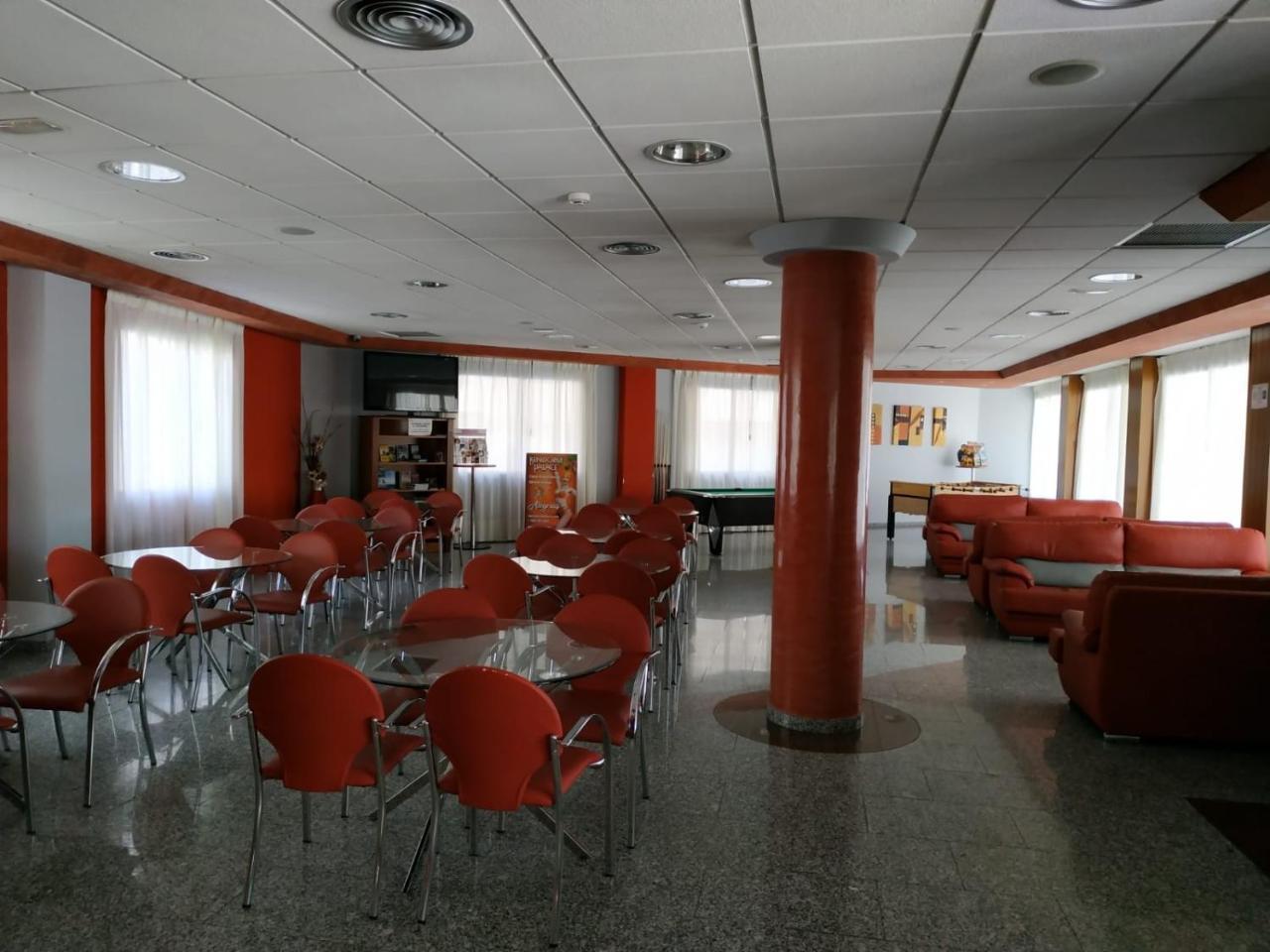 Hotel Rambla Бенидорм Екстериор снимка