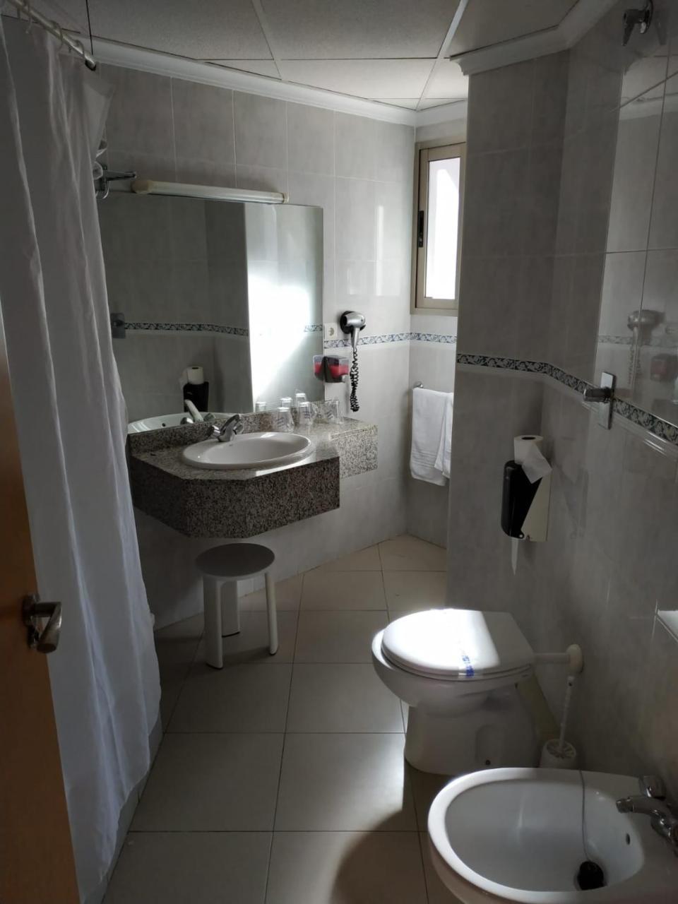 Hotel Rambla Бенидорм Екстериор снимка